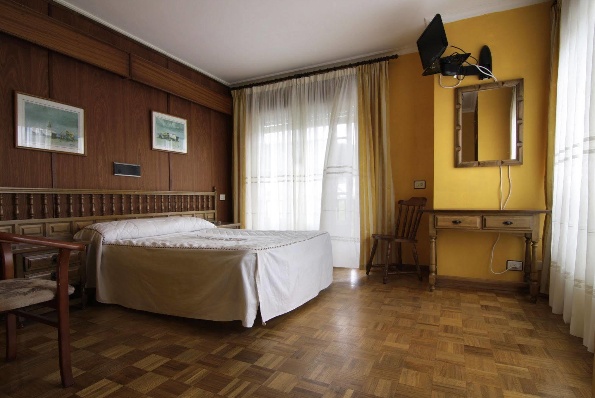 As Areas II Hotel Viveiro Luaran gambar